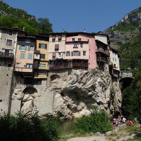 Logez Au Coeur Du Parc Du Vercors Saint-Laurent-en-Royans Zewnętrze zdjęcie
